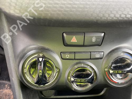 Fuse box PEUGEOT 2008 I (CU_) 1.2 VTi | BP30082667E1 - Image 14