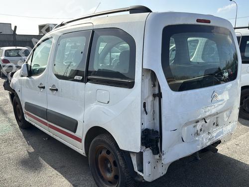 Engine control unit (ECU) CITROËN BERLINGO MULTISPACE (B9) 1.6 HDi 115 | BP22608272M57 