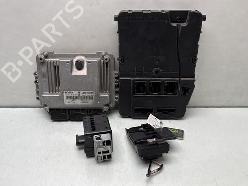 Used Electronic module RENAULT GRAND SCÉNIC II (JM0/1_) 1.9 dCi (JM14) (131 hp) 31602135