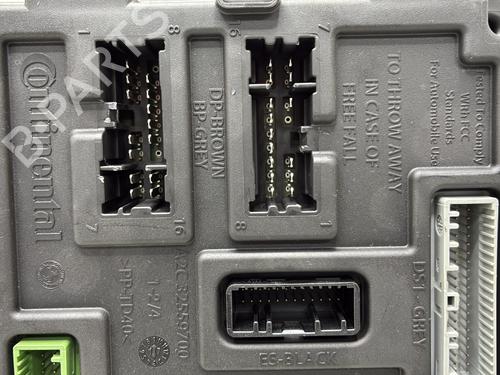 Used Fuse box Fuse box RENAULT MEGANE IV Grandtour (K9A/M/N_) 1.5 dCi 110 (110 hp) 34477600 34477600
