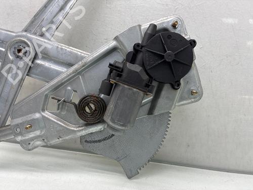 Used Front left window mechanism Front left window mechanism RENAULT TWINGO I (C06_) 1.2 (C066, C068) (58 hp) 34449756 34449756