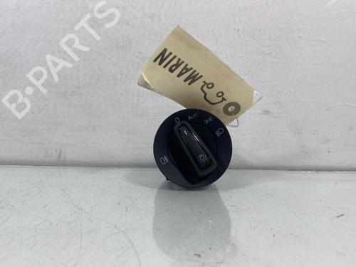 Used Headlight switch VW POLO VI (AW1, BZ1, AE1) 1.0 (75 hp) 31310475