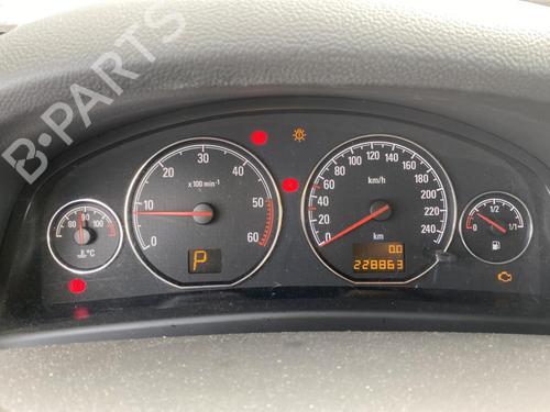 Brugte OPEL SIGNUM Hatchback (Z03) 1.9 CDTI (F48) 2393409