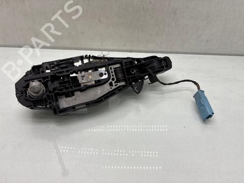 Used Front left exterior door handle Front left exterior door handle PEUGEOT 3008 II SUV (MC_, MR_, MJ_, M4_) 2.0 BlueHDi 180 (181 hp) 35987664 35987664