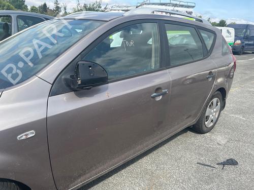 Left front window switch KIA CEE'D SW (ED) 1.6 CRDi 115 | BP40271063I27 - Image 17