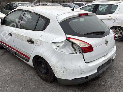 Fuse box RENAULT MEGANE III Hatchback (BZ0/1_, B3_) 1.5 dCi (BZ0C) | BP26527806E1 - Image 12