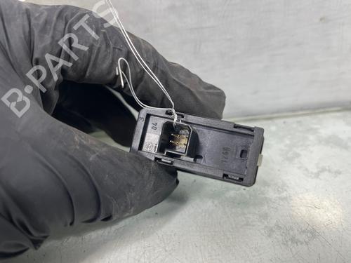 Used Right rear window switch Right rear window switch OPEL ZAFIRA / ZAFIRA FAMILY B (A05) 1.9 CDTI (M75) (120 hp) 34242591 34242591