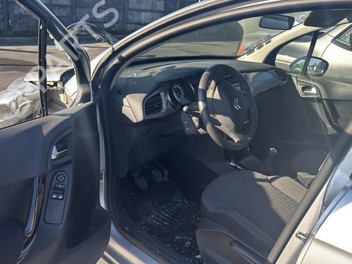 Left sun visor CITROËN C3 II (SC_) 1.2 VTi 82 | BP32230440I1 - Image 20