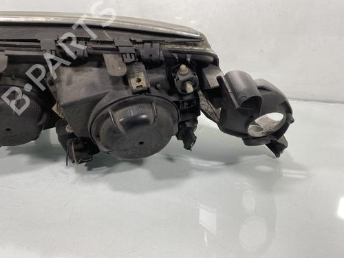 Used Right headlight Right headlight VOLVO S80 I (184) 2.5 TDI (140 hp) 19999150 19999150