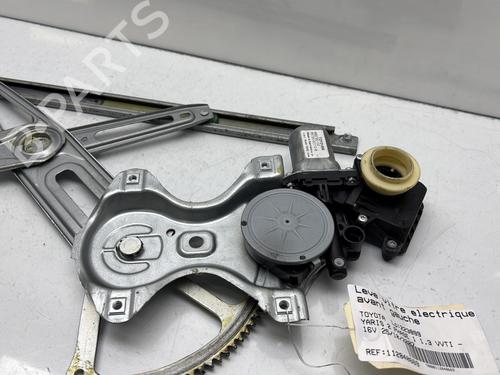 Lève-vitre avant gauche TOYOTA YARIS (_P9_) 1.3 VVT-i (SCP90_, SCP90R) | BP29939798C22