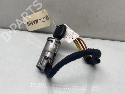 Ratlås/Tændingslås RENAULT CLIO II (BB_, CB_) 1.2 (BB0A, BB0F, BB10, BB1K, BB28, BB2D, BB2H, CB0A,... (58 hp) 28280659