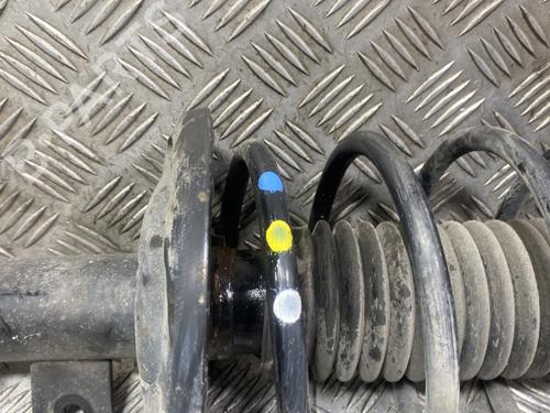 Used Right front shock absorber Right front shock absorber PEUGEOT 2008 I (CU_) 1.2 VTi (82 hp) 28522862 28522862