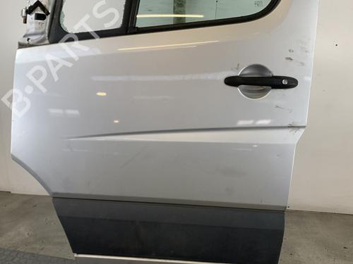 Used Left front door Left front door 37755317 37755317