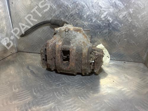 Used Right front brake caliper Right front brake caliper 21953682 21953682