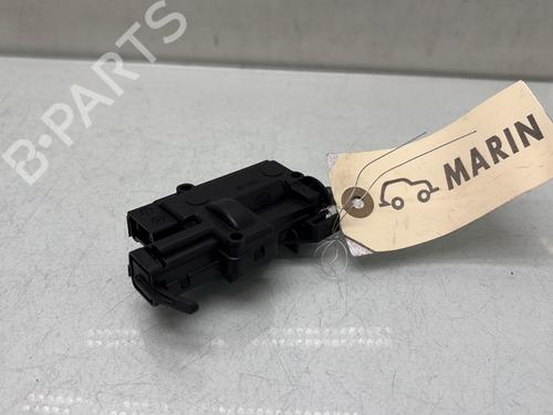 Used Fuel door actuator Fuel door actuator RENAULT CLIO IV Grandtour (KH_) 1.5 dCi 90 (KHN3, KHN4) (90 hp) 33484446 33484446