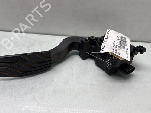 Used Pedal RENAULT MEGANE IV Hatchback (B9A/M/N_) 1.5 dCi 110 (B9A3) (110 hp) 29866832