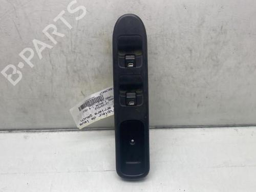 Used Left front window switch Left front window switch PEUGEOT 307 Break (3E) 1.4 HDi (68 hp) 19989441 19989441