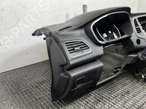 Dashboard RENAULT MEGANE IV Hatchback (B9A/M/N_) 1.2 TCe 130 (B9MR) | BP32094093C46  - Image 9