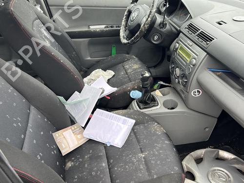Front right lock MAZDA 2 (DY) 1.4 CD | BP19971937C97 
