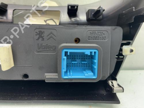 Used Climate control Climate control PEUGEOT 2008 I (CU_) 1.6 HDi (92 hp) 40604989 40604989