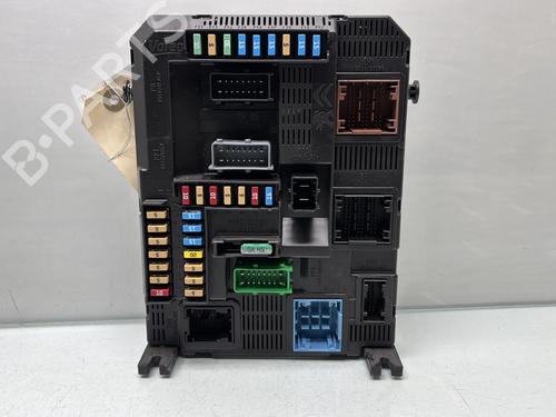 fuse-box-peugeot-208-i-ca_-cc_-2012-2013-2014-2015-2016-2017-2018-2019-2020-2021-32302200 main image