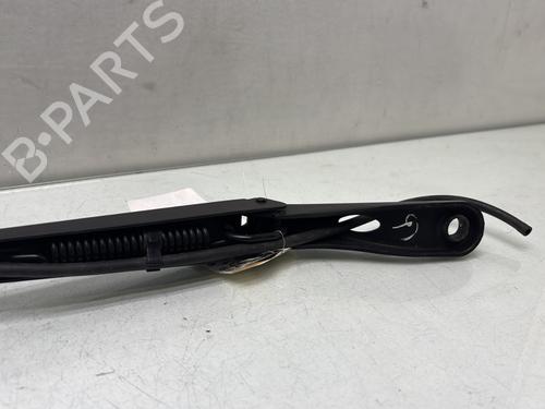 Used Front windshield wiper arm Front windshield wiper arm 37755461 37755461