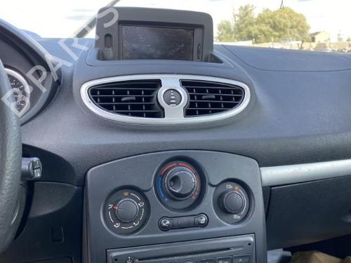 Fuse box RENAULT CLIO III Hatchback Van (SB_, SR_) | BP25261928E1 - Image 15
