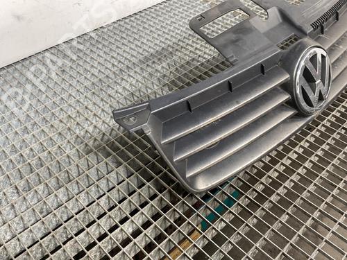 Grille VW POLO IV (9N_, 9A_) 1.2 | BP28475856C40 