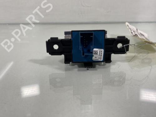 switch-citroen-c4-picasso-ii-98180635zd-2013-20021529 main image