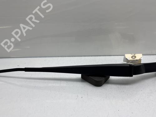 Used Front windshield wiper arm RENAULT KADJAR (HA_, HL_) 1.6 dCi 130 4x4 (HLA4) (130 hp) 31160285