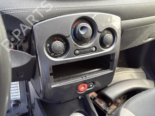 Pedal RENAULT CLIO III (BR0/1, CR0/1) 1.5 dCi (C/BR0G, C/BR1G) | BP28282247I4 