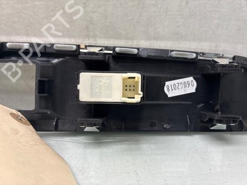 Used Right front window switch Right front window switch 37075858 37075858