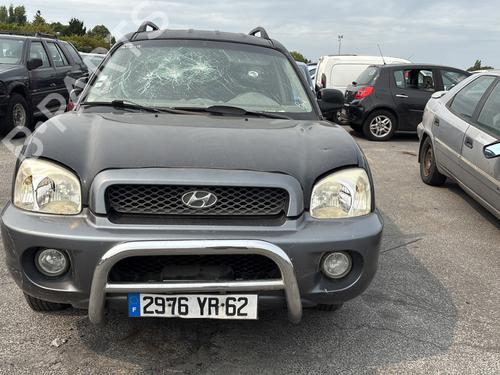 Rear fog light HYUNDAI SANTA FÉ I (SM) 2.0 CRDi 4x4 | BP28100352C37 