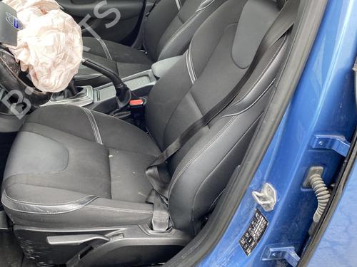 Used Parts VOLVO V40 Hatchback (525) D2 4438326