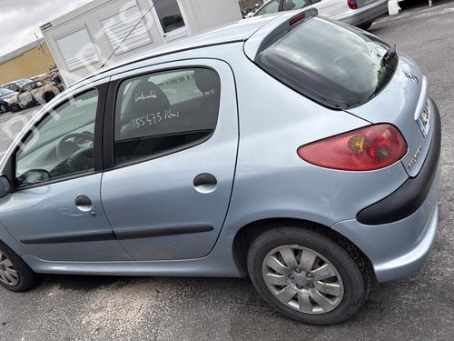 Rear bumper PEUGEOT 206 Hatchback (2A/C) 1.4 HDi eco 70 | BP31017393C8