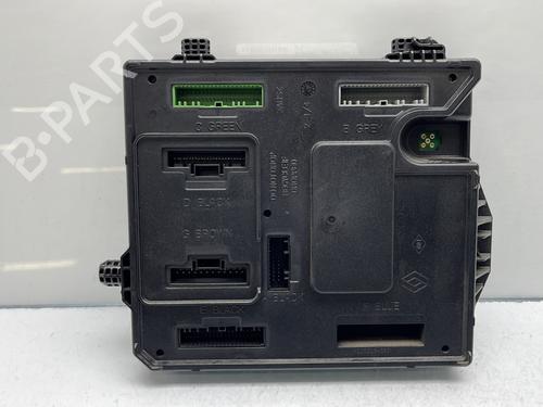 Used Fuse box RENAULT MEGANE III Hatchback (BZ0/1_, B3_) 1.5 dCi (BZ0C) (90 hp) 22707810