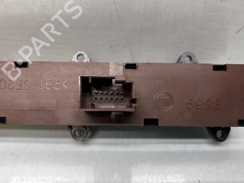 Used Warning switch Warning switch CITROËN JUMPER II Van 2.2 HDi 130 (130 hp) 32469984 32469984