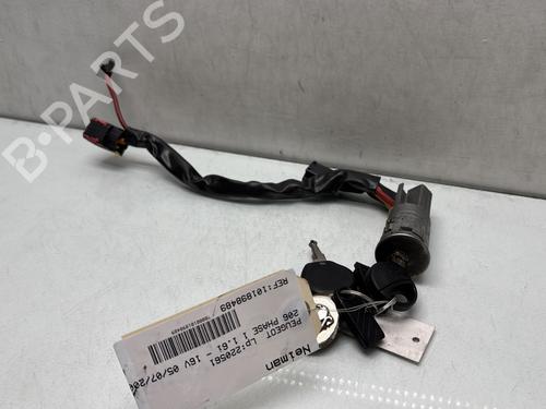 Clé de contact PEUGEOT 206 Hatchback (2A/C) 1.6 16V (109 hp) 28279508