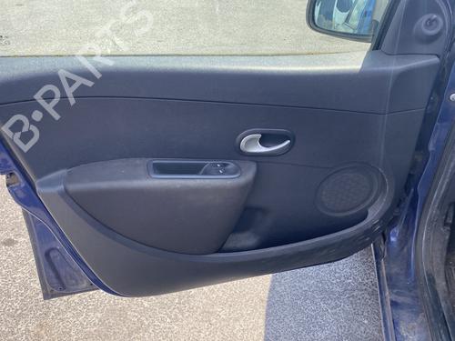 Seat buckle RENAULT CLIO III (BR0/1, CR0/1) 1.5 dCi (BR17, CR17) | BP32192473I32 