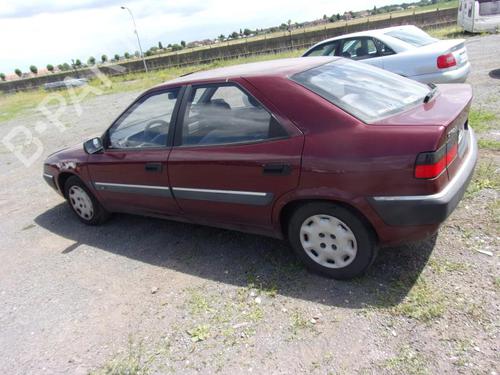 Right headlight CITROËN XANTIA (X1_, X2_) 1.6 i | BP19984604C29 