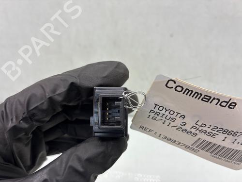 Headlight switch TOYOTA PRIUS (_W3_) 1.8 Hybrid (ZVW30) | BP38202438I24 - Image 2