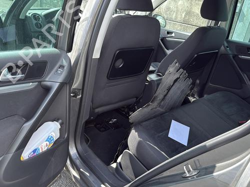Right front window switch VW TIGUAN (5N_) 2.0 TDI | BP38230520I26 - Image 9