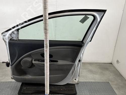 right-front-door-renault-megane-iii-hatchback-bz01_-b3_-2008-30156419 main image