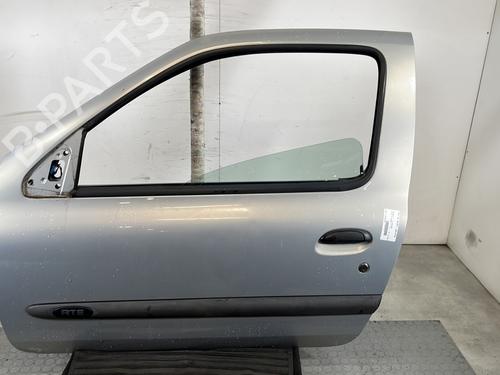 Used Left front door RENAULT CLIO II (BB_, CB_) 1.4 (B/CB0C, B/CB0S) (75 hp) 30688504