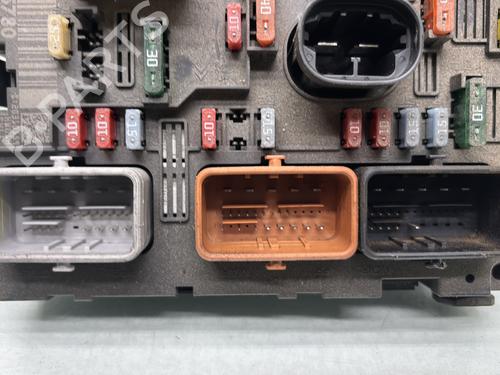 Fuse box PEUGEOT 307 Break (3E) 1.6 HDi 110 | BP29841615E1