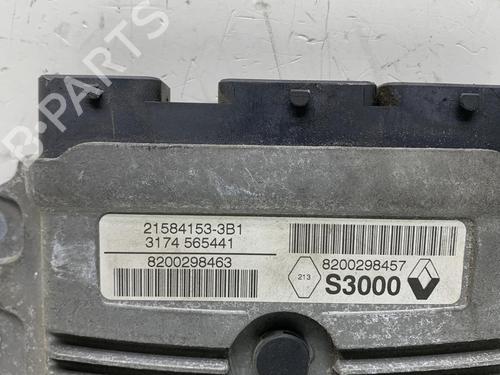 Calculateur moteur (ecu) RENAULT SCÉNIC II (JM0/1_) 1.6 (JM0C, JM0J, JM1B) (113 hp) 21196554