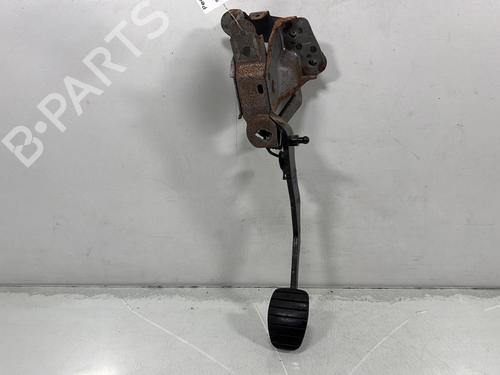 Used Clutch pedal RENAULT MODUS / GRAND MODUS (F/JP0_) 1.5 dCi (FP0D, JP0D) (82 hp) 31134799