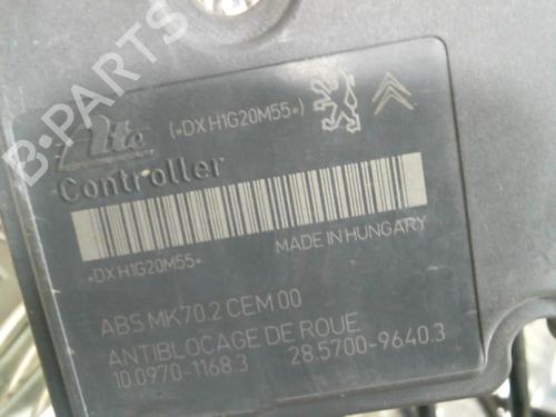 Used ABS pump ABS pump PEUGEOT 207 (WA_, WC_) 1.6 HDi (92 hp) 19979725 19979725