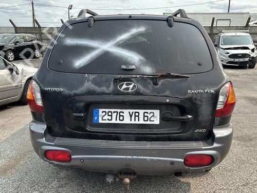 Rear fog light HYUNDAI SANTA FÉ I (SM) 2.0 CRDi 4x4 | BP28100352C37 