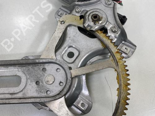 Front right window mechanism TOYOTA YARIS (_P9_) 1.4 D-4D (NLP90_, NLP90R) | BP28519635C23